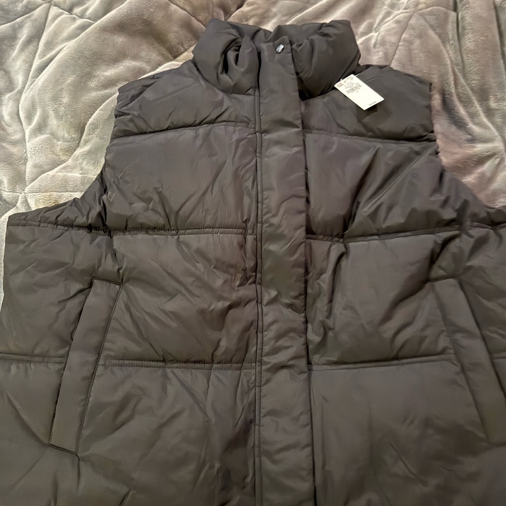 Old Navy puffer Black Vest